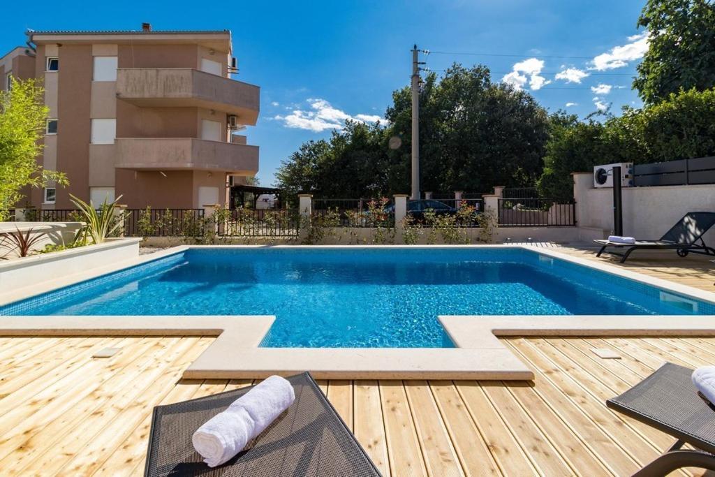 Villa Munat Ližnjan エクステリア 写真