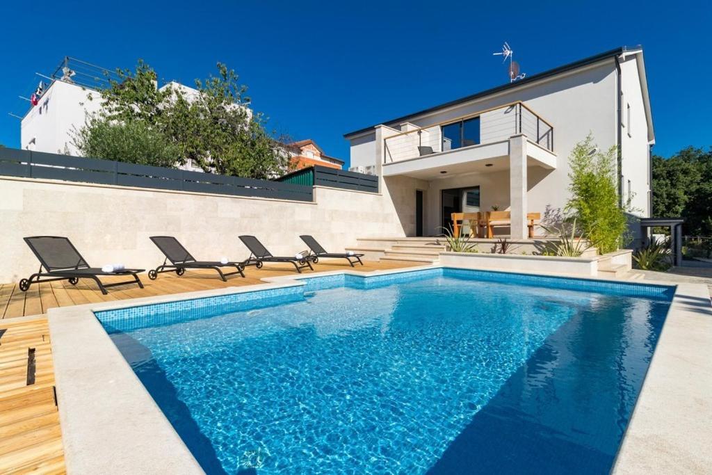 Villa Munat Ližnjan エクステリア 写真