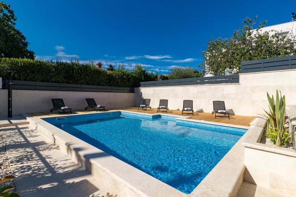 Villa Munat Ližnjan エクステリア 写真