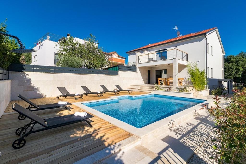 Villa Munat Ližnjan エクステリア 写真