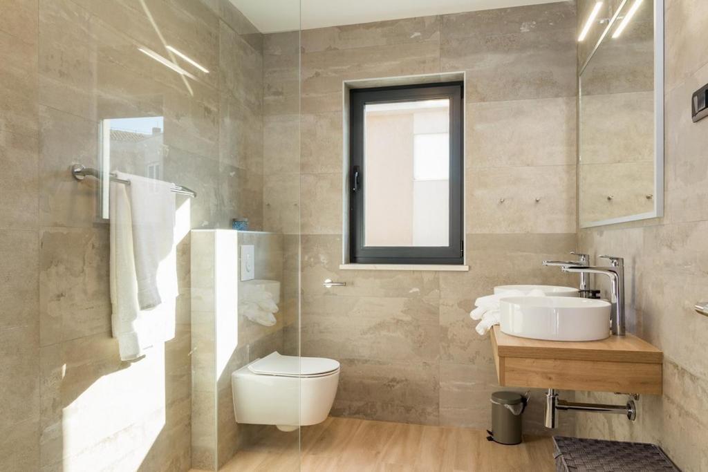Villa Munat Ližnjan エクステリア 写真
