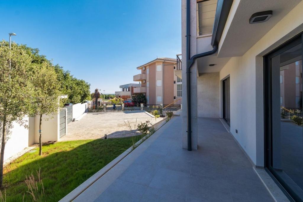 Villa Munat Ližnjan エクステリア 写真