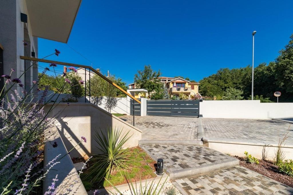 Villa Munat Ližnjan エクステリア 写真