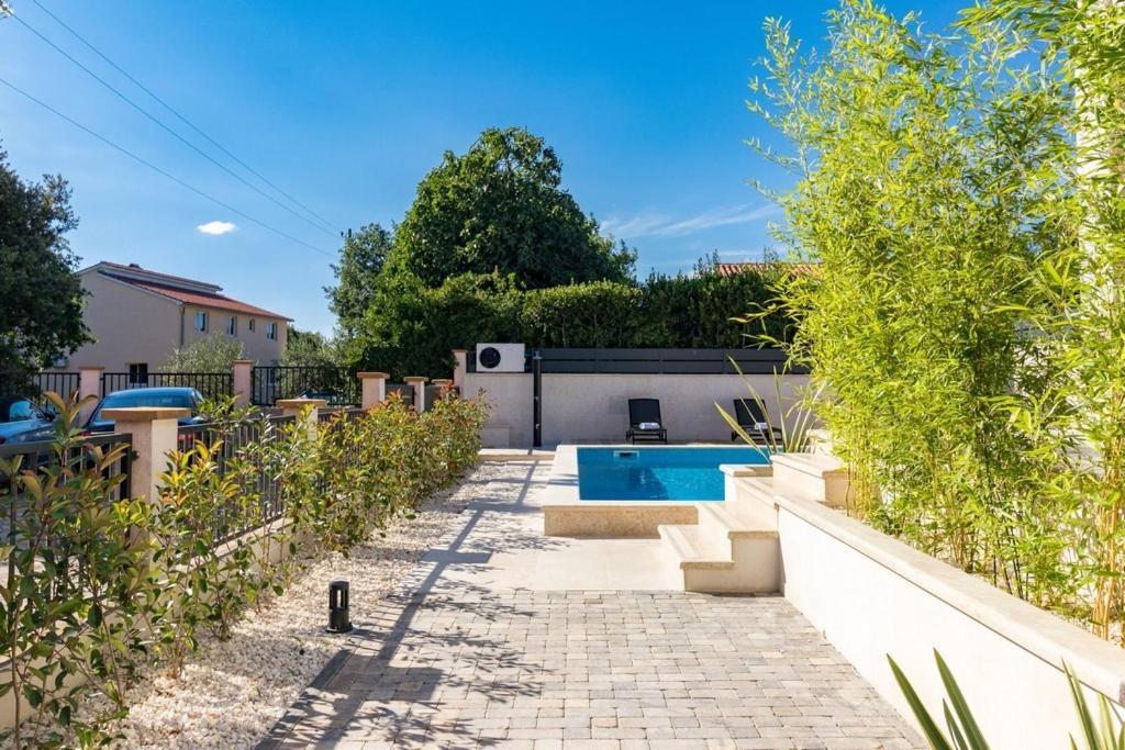 Villa Munat Ližnjan エクステリア 写真