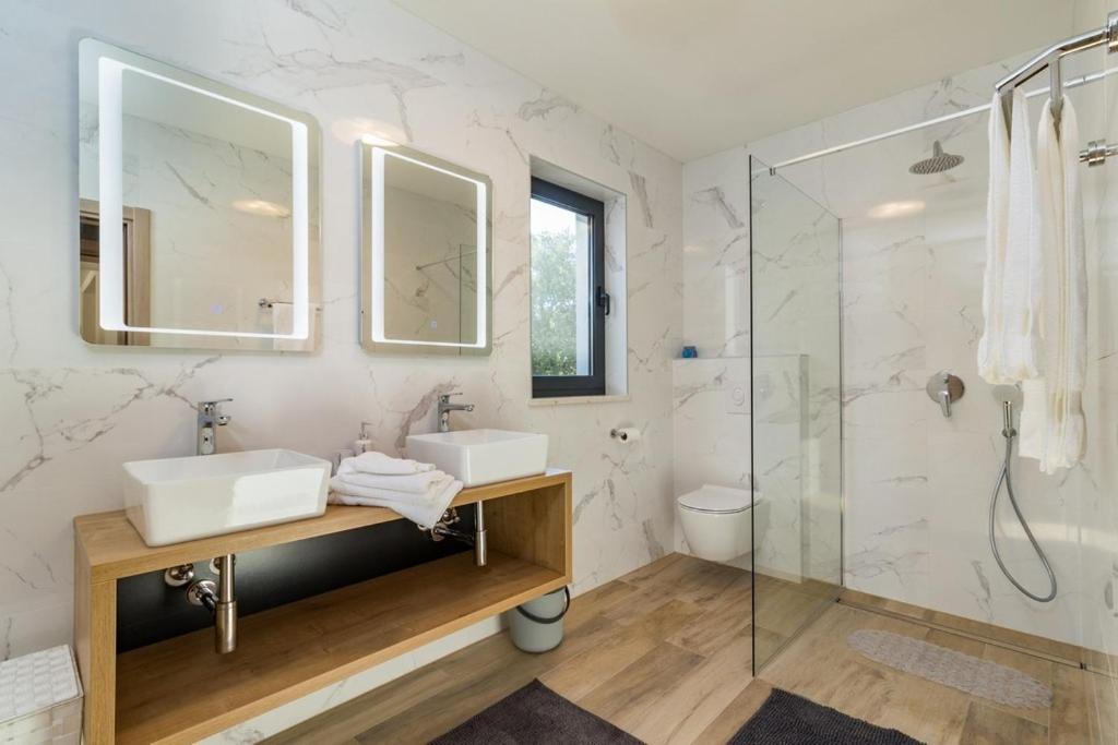 Villa Munat Ližnjan エクステリア 写真