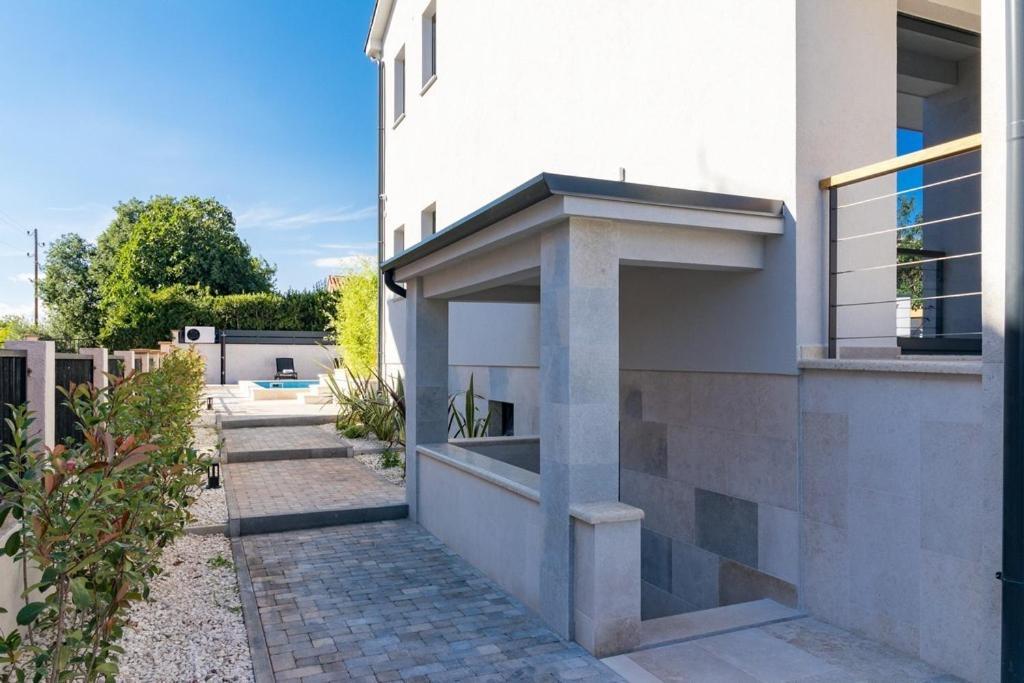 Villa Munat Ližnjan エクステリア 写真