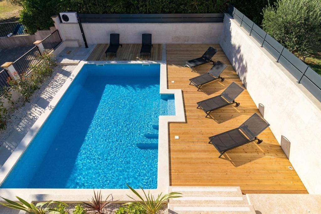 Villa Munat Ližnjan エクステリア 写真